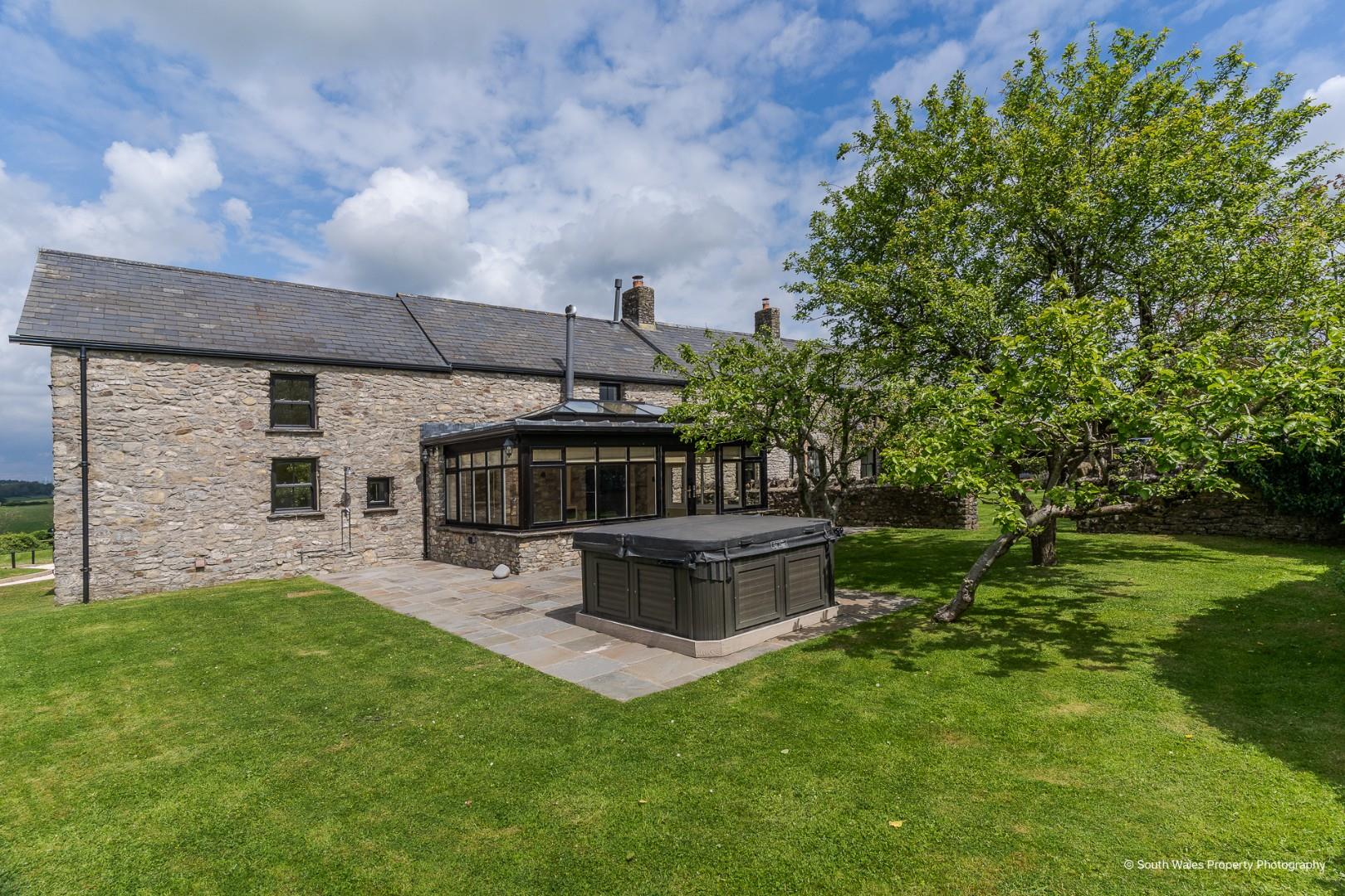 Prisk, Nr Cowbridge, Vale Of Glamorgan, CF71 7TJ